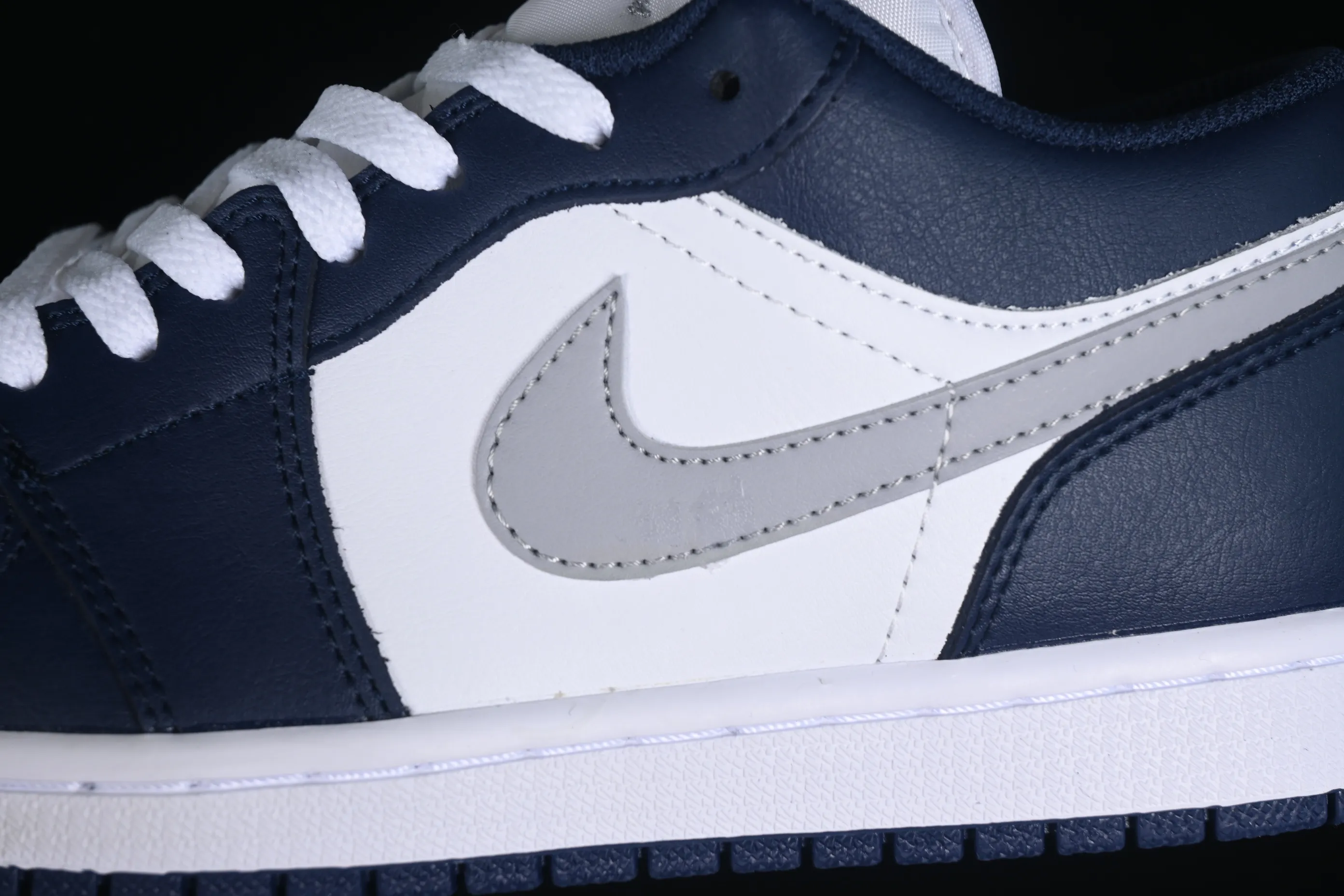 All categories Air Jordan Jordan series basketball shoes Air Jordan 1 Low Z version Air Jordan 1 Low AJ1 Joe 1 white blue gray low-top cultural basketball shoes 553558-141